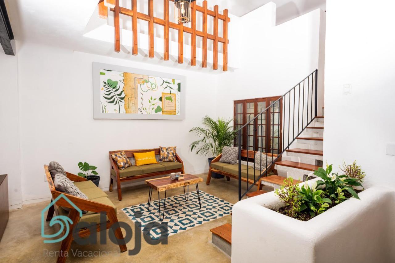 קנקון Vica Guest House Con Piscina En La Entrada De La Zona Hotelera מראה חיצוני תמונה