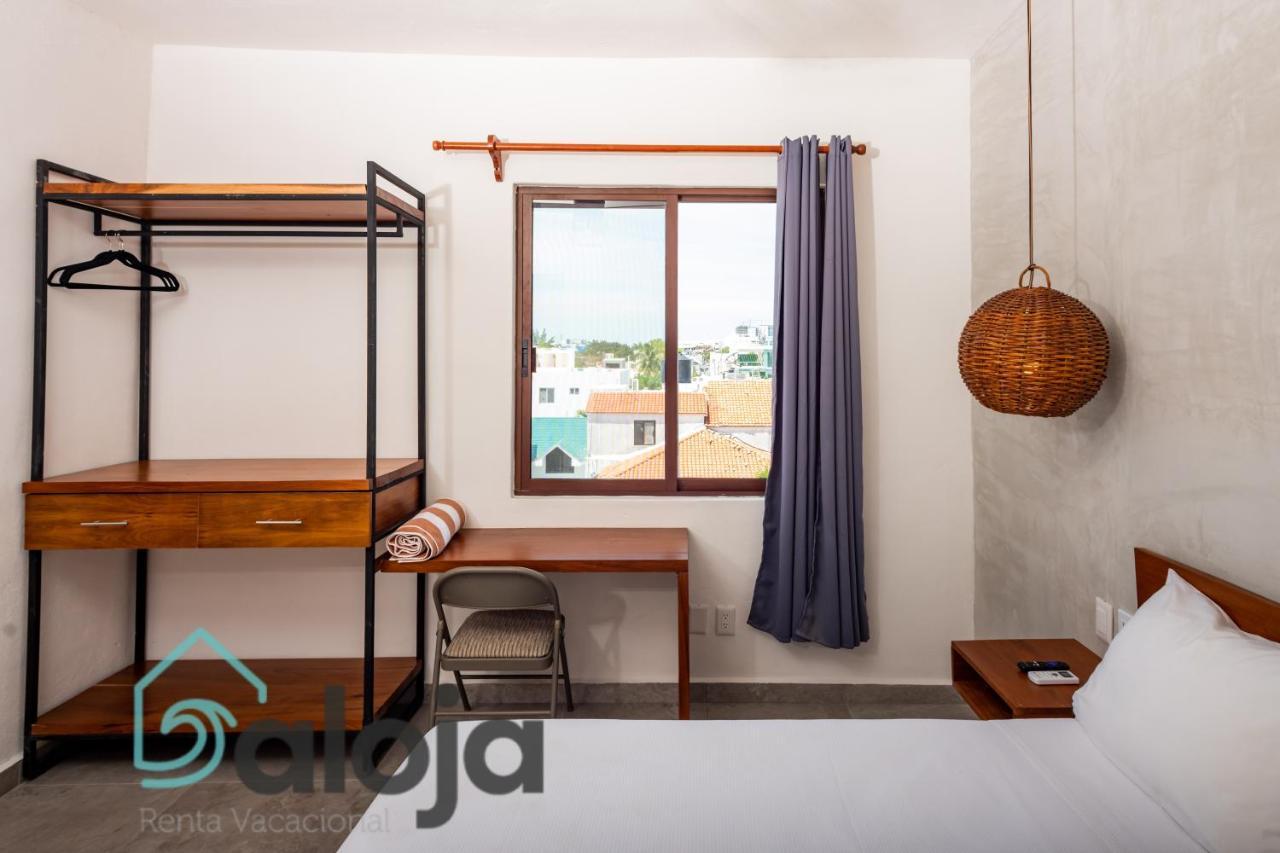 קנקון Vica Guest House Con Piscina En La Entrada De La Zona Hotelera מראה חיצוני תמונה