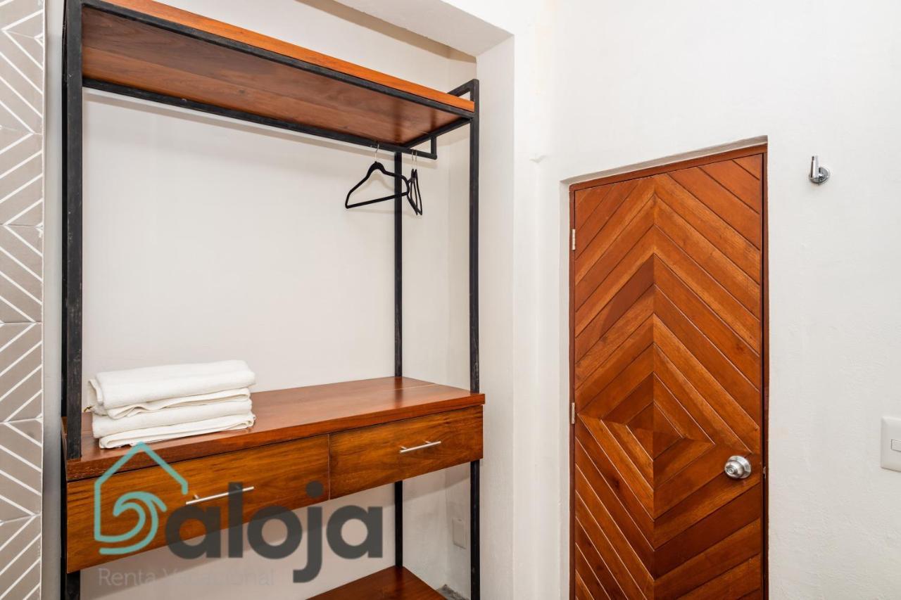 קנקון Vica Guest House Con Piscina En La Entrada De La Zona Hotelera מראה חיצוני תמונה