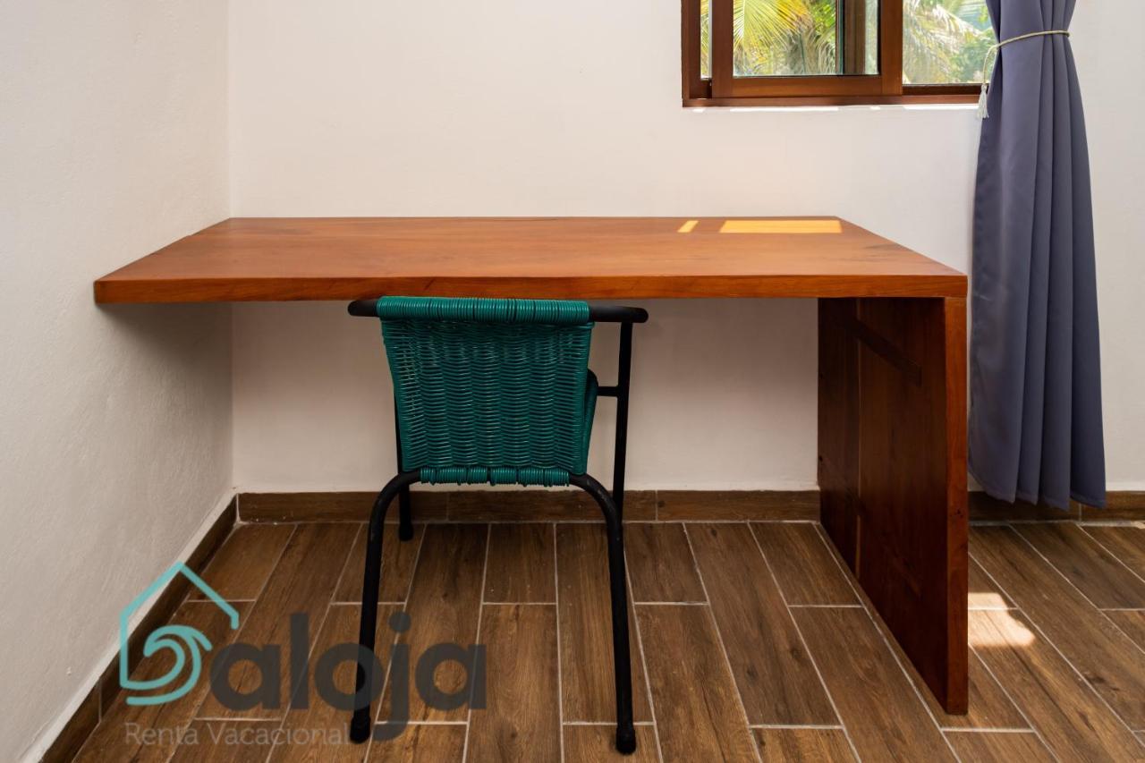 קנקון Vica Guest House Con Piscina En La Entrada De La Zona Hotelera מראה חיצוני תמונה
