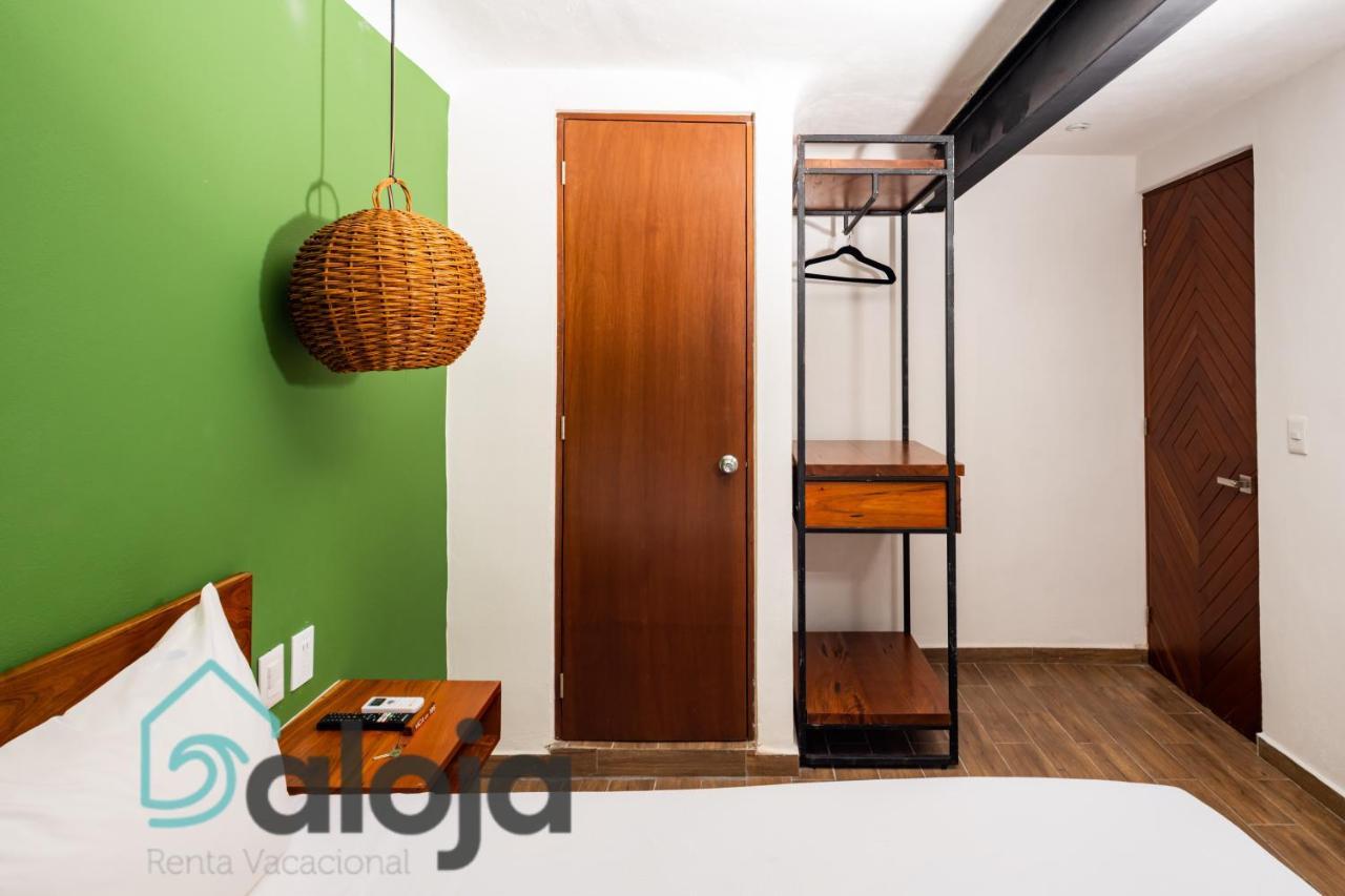 קנקון Vica Guest House Con Piscina En La Entrada De La Zona Hotelera מראה חיצוני תמונה
